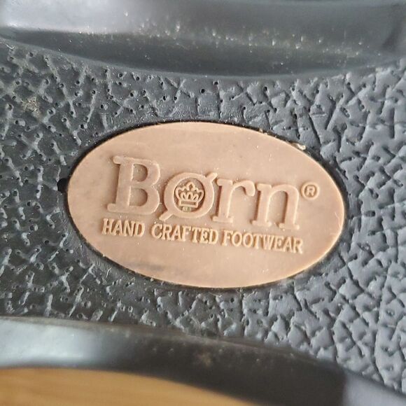 Born Brown Pebbled Leather Cross Strap Wedge Heel Sandals Buckle Size 7 W81086 - Picture 10 of 11